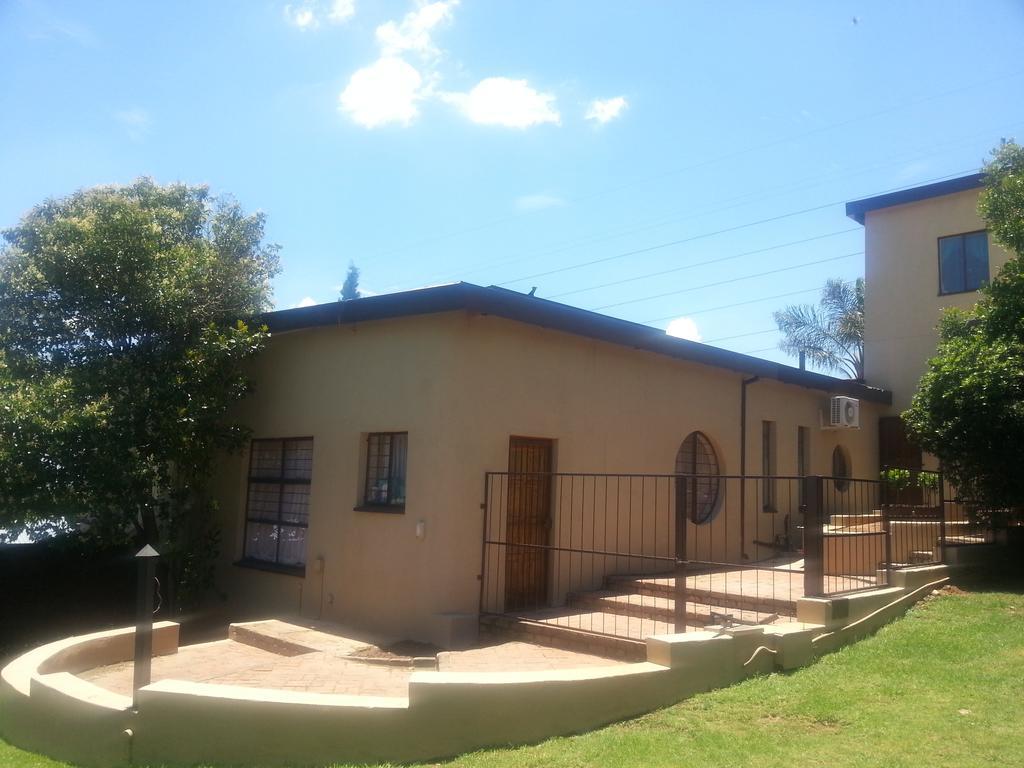 Private Apartments & Biz Stays Pretoria-Noord Rum bild