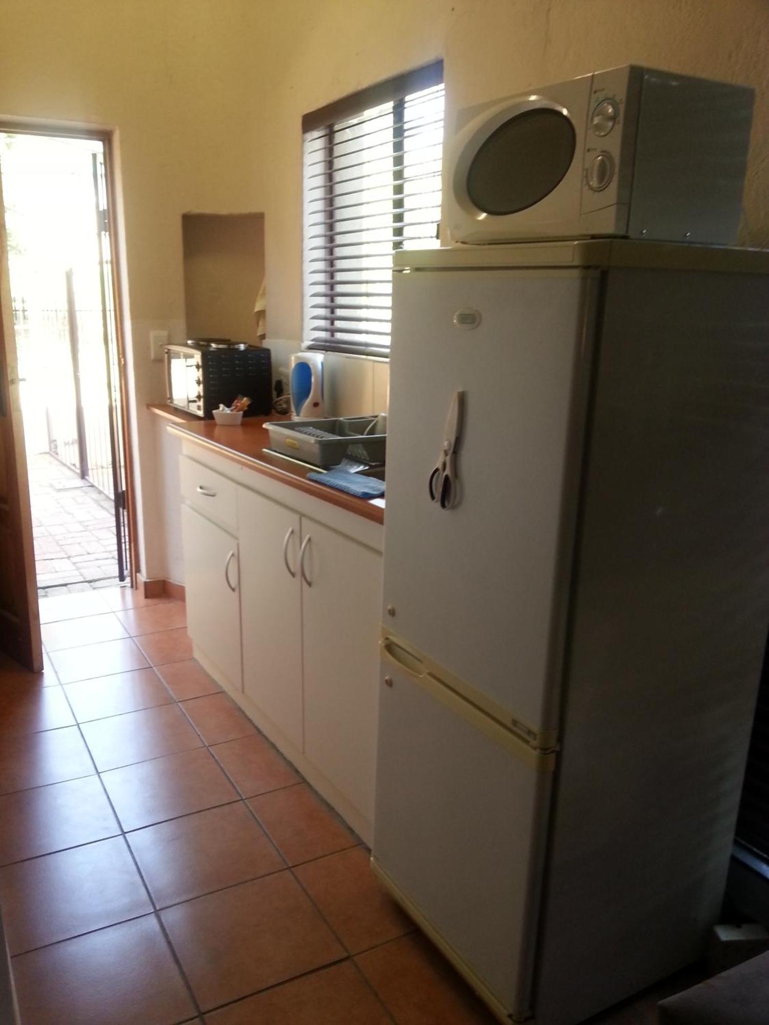 Private Apartments & Biz Stays Pretoria-Noord Exteriör bild