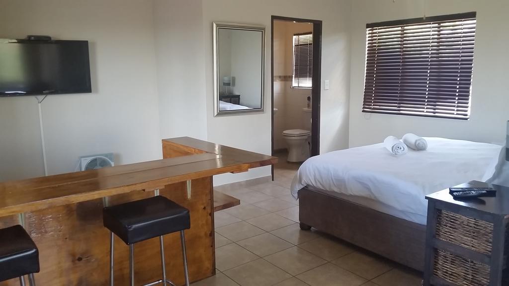 Private Apartments & Biz Stays Pretoria-Noord Exteriör bild