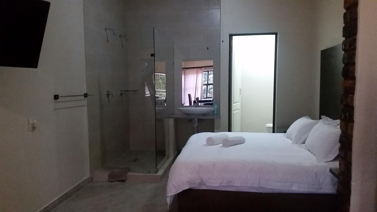 Private Apartments & Biz Stays Pretoria-Noord Exteriör bild
