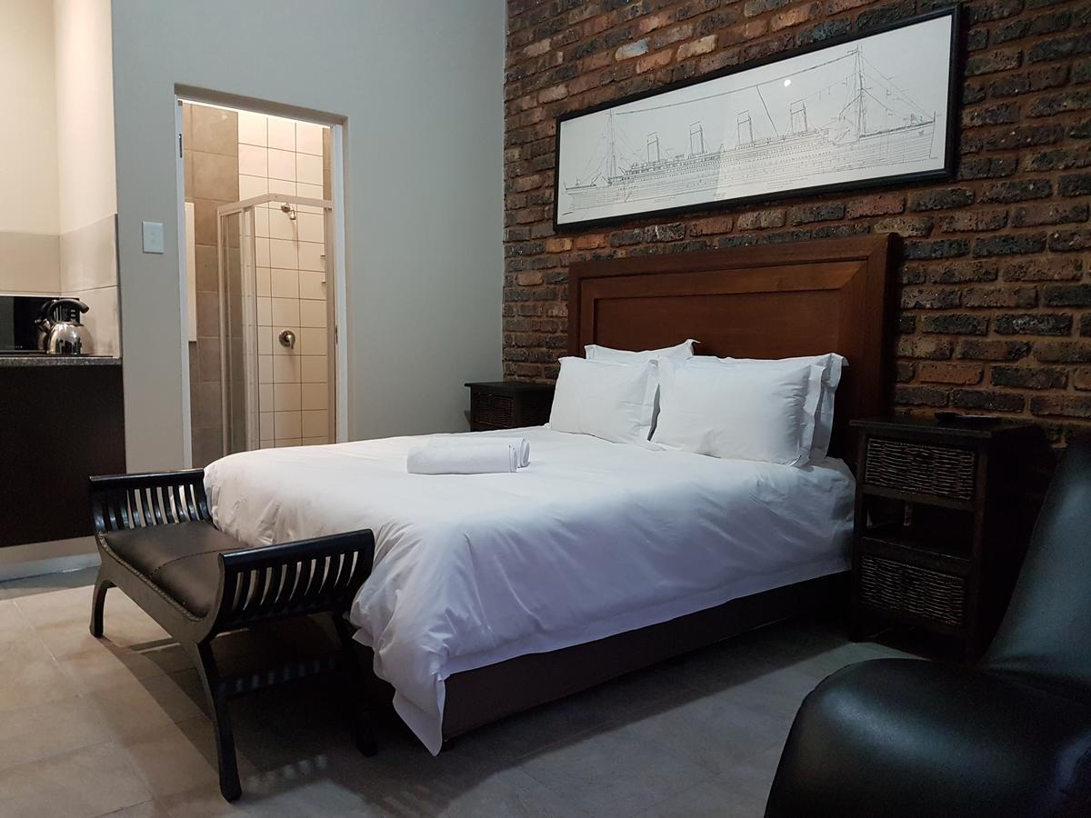 Private Apartments & Biz Stays Pretoria-Noord Exteriör bild